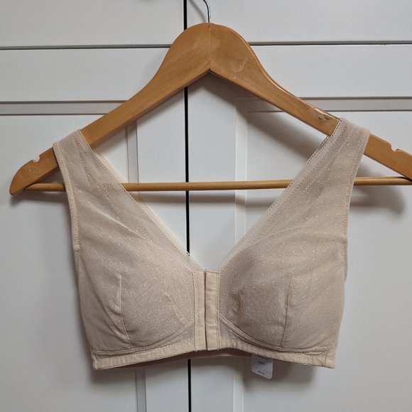Understance Front Close Bras NWT - 30 B/C - Picture 5 of 7